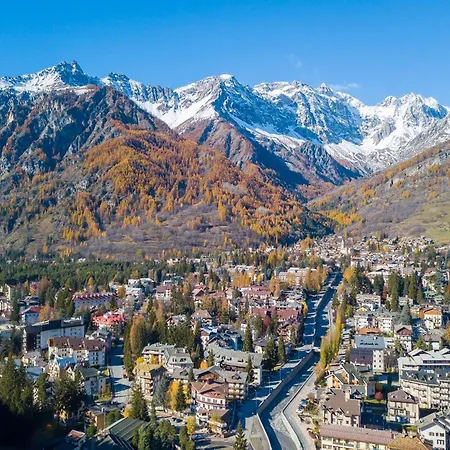 Il Palazzo - Happy Apartamento Bardonecchia
